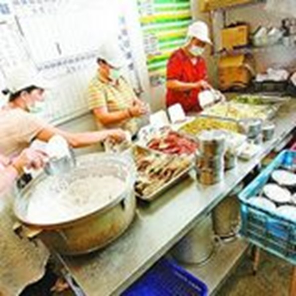 愛心飯包~集眾之力 災區送暖十寒暑(標題圖檔)