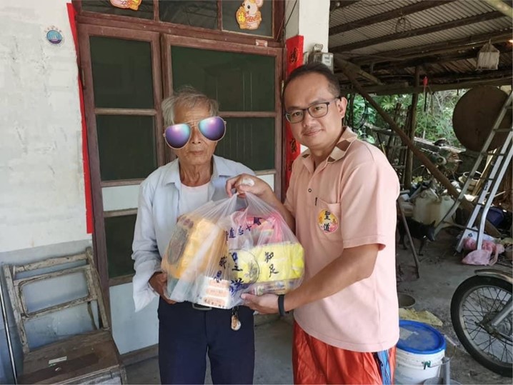 為獨居長者慶祝父親節(標題圖檔)